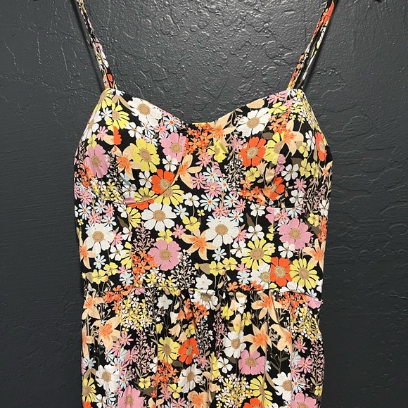 Lily Rose Maxi Dress - Picture 2 of 7